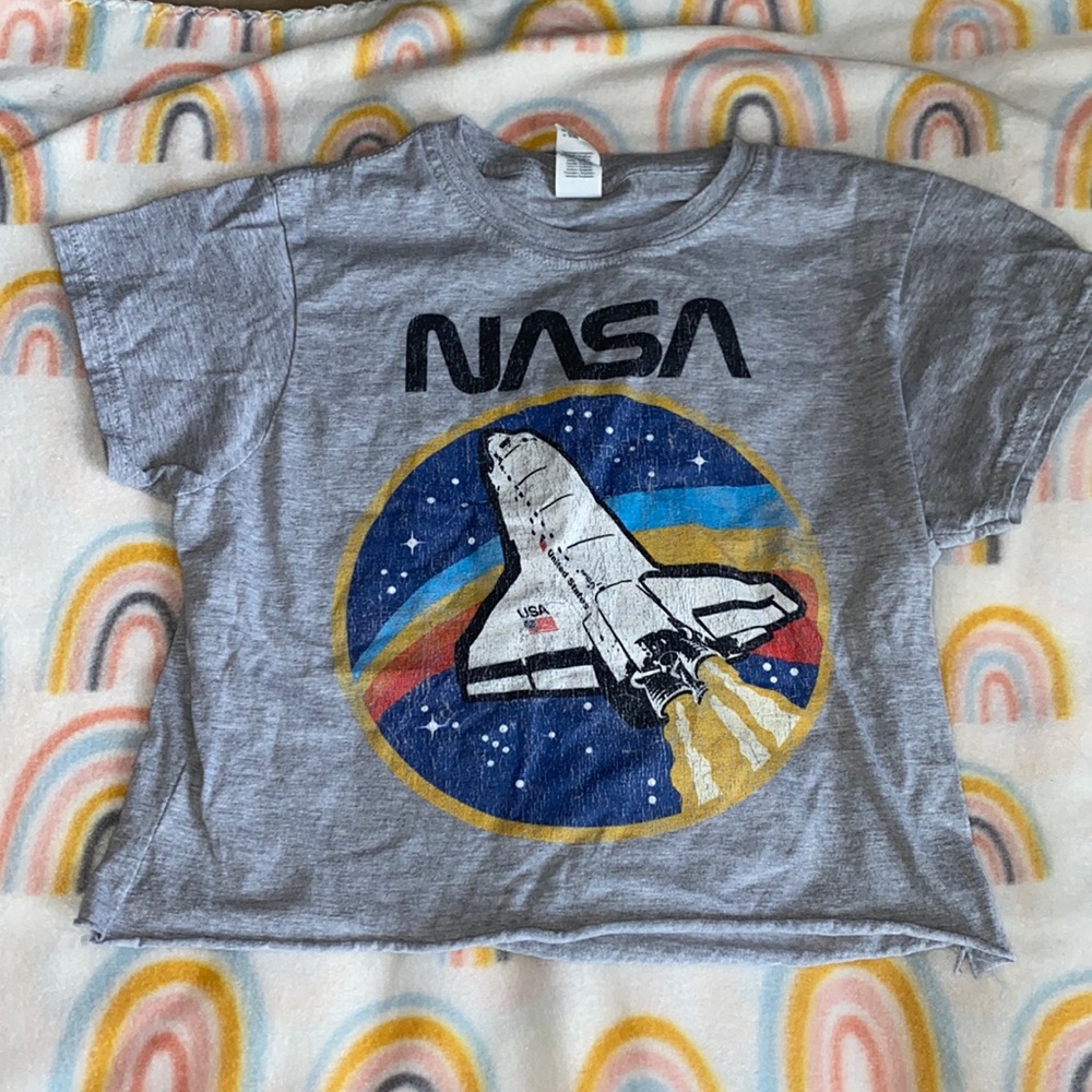 Nasa cropped tee